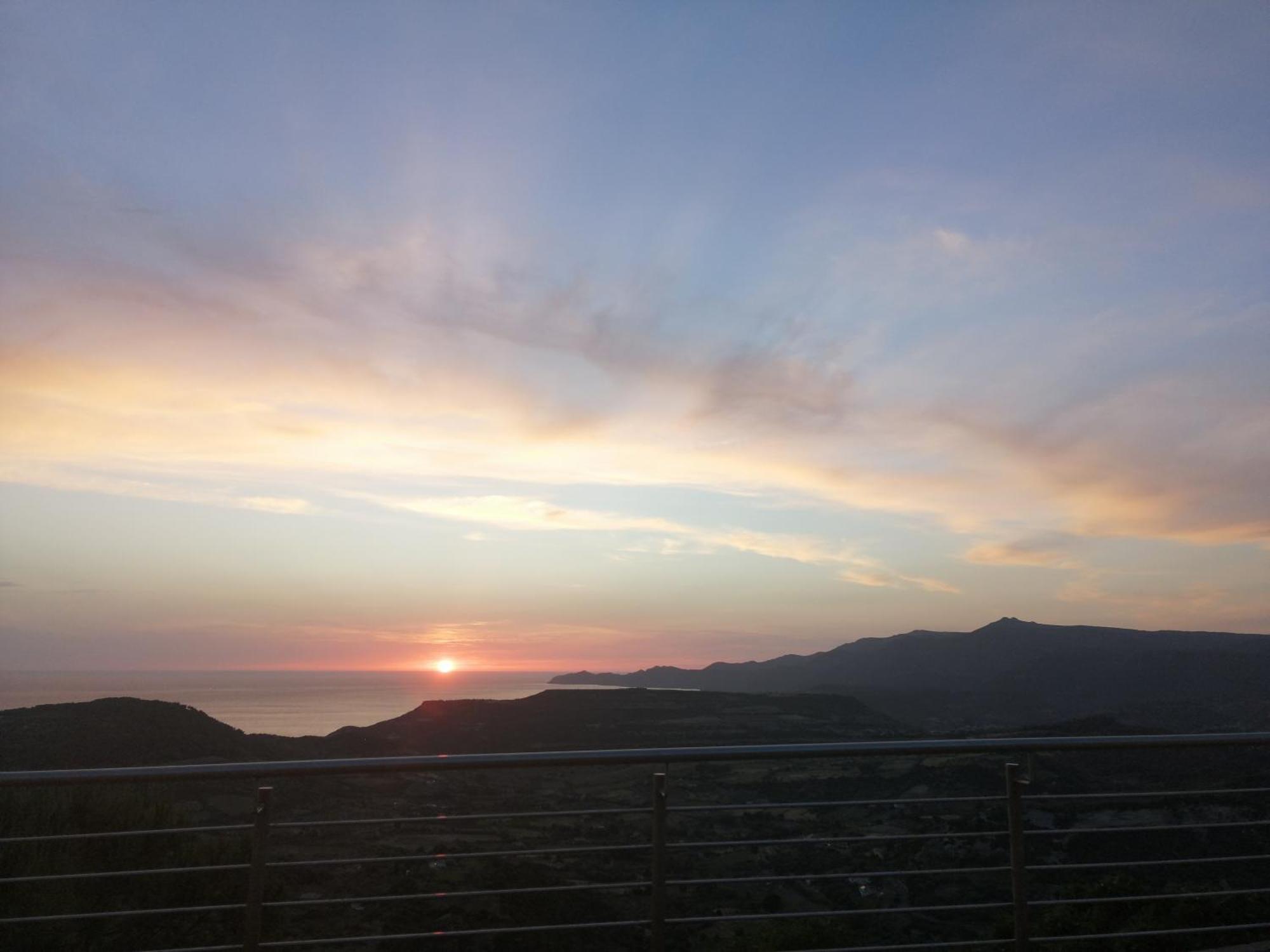 S'Alzolitta Hotel Magomadas Bagian luar foto
